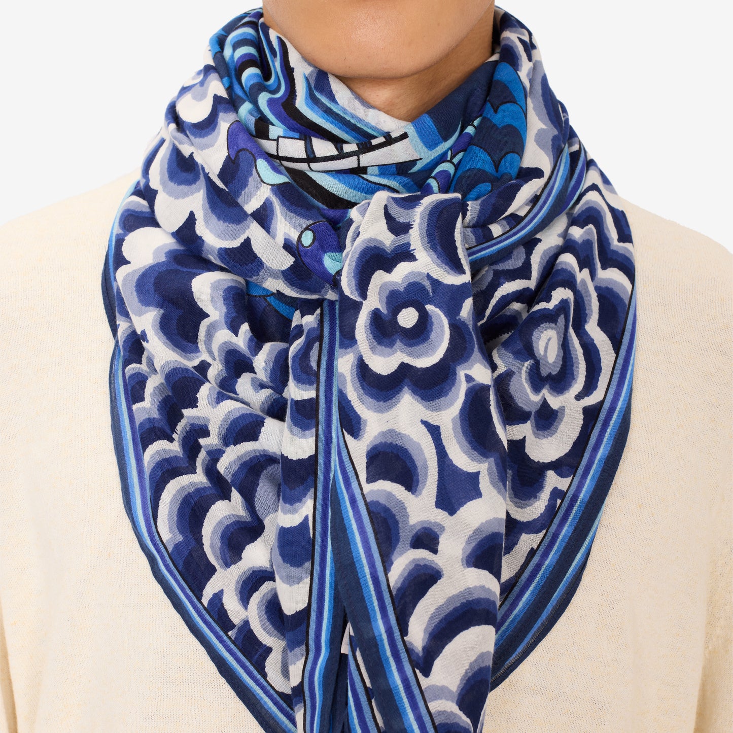 Square 130 - Dragon - Blue