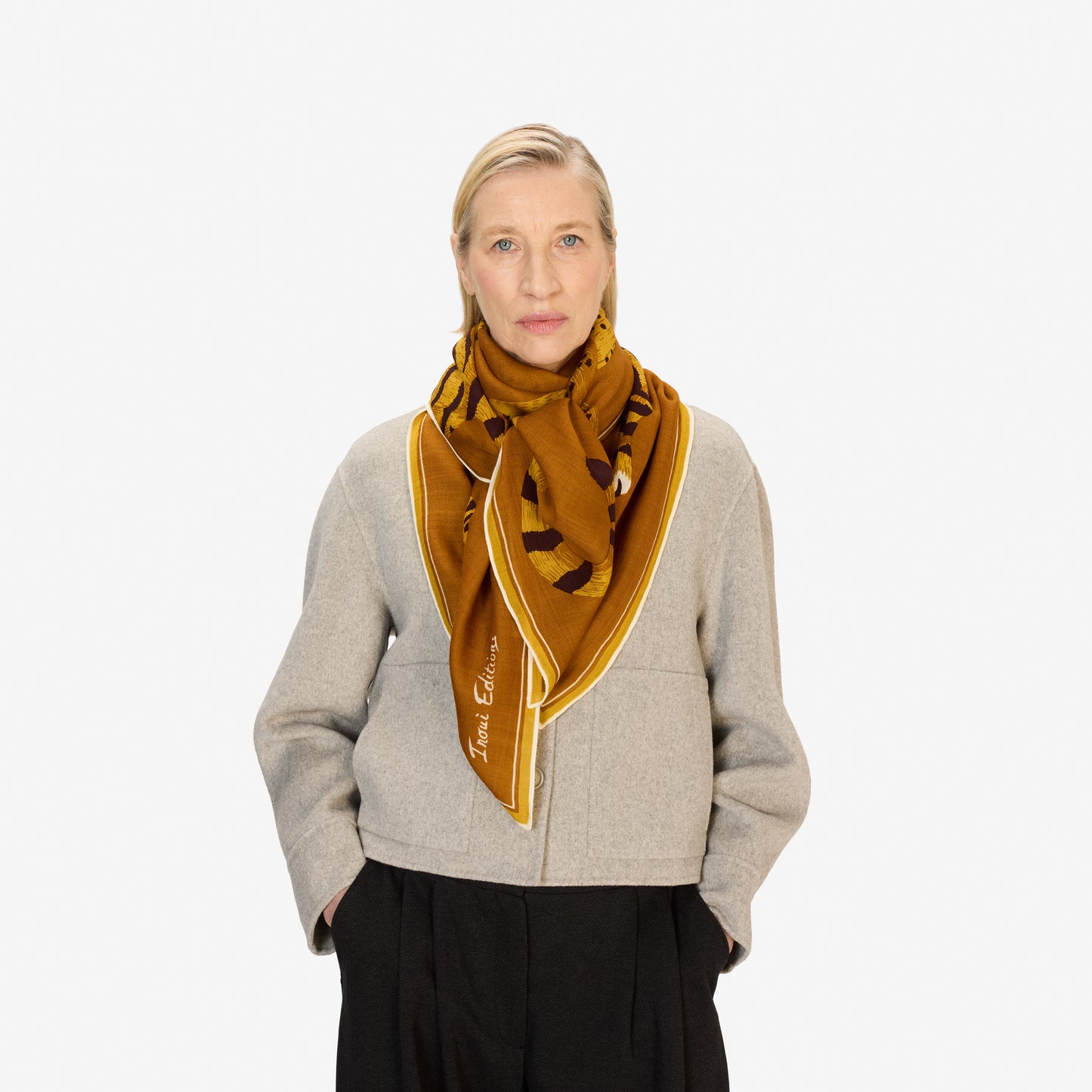Square 130 - Jorgen - Golden Brown